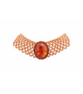 Изящный браслет из янтаря и бисера